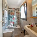 Alternative & * Scorrano (Apulia)